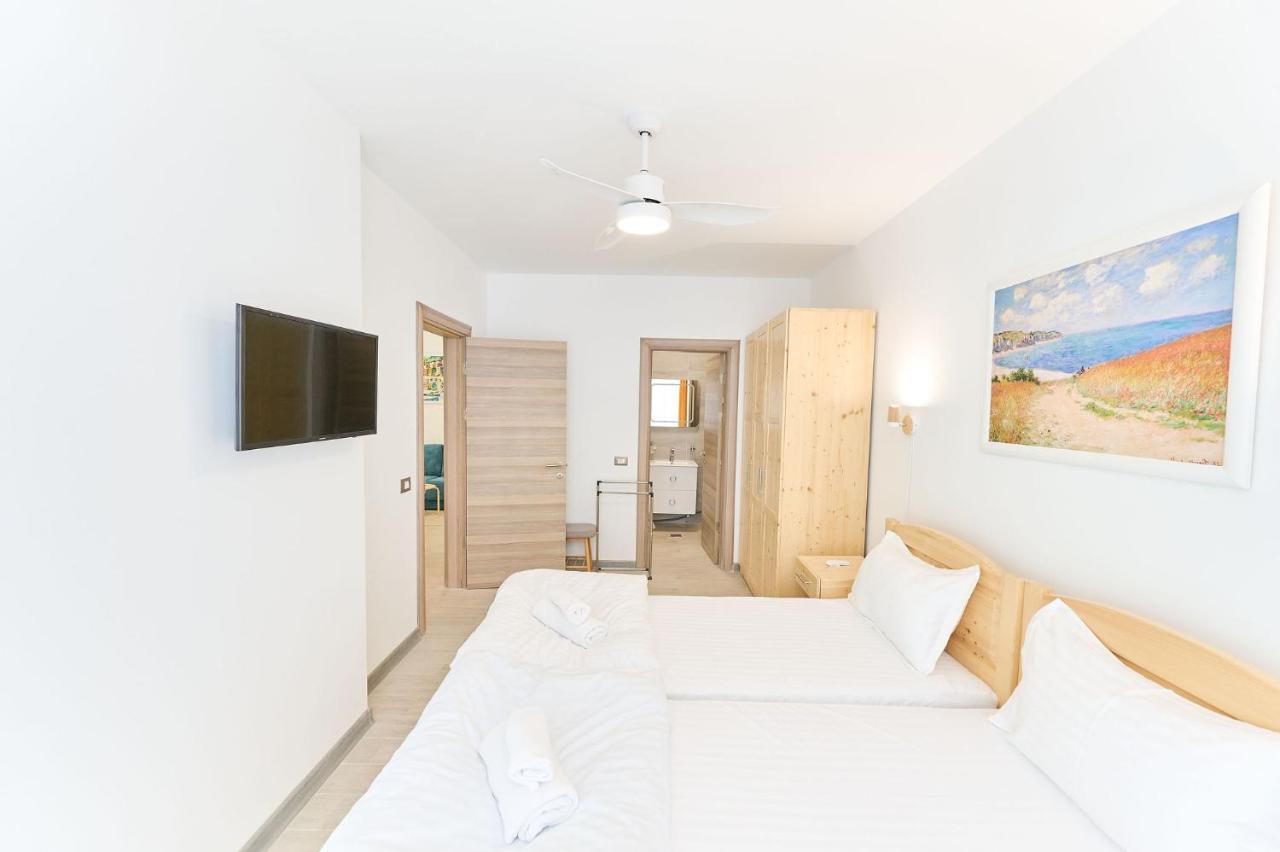 Blacksearama Apartment- Spa, Pools And Parking Mamaia Eksteriør bilde