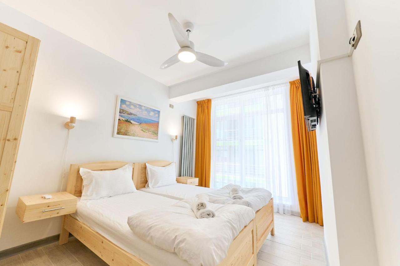 Blacksearama Apartment- Spa, Pools And Parking Mamaia Eksteriør bilde