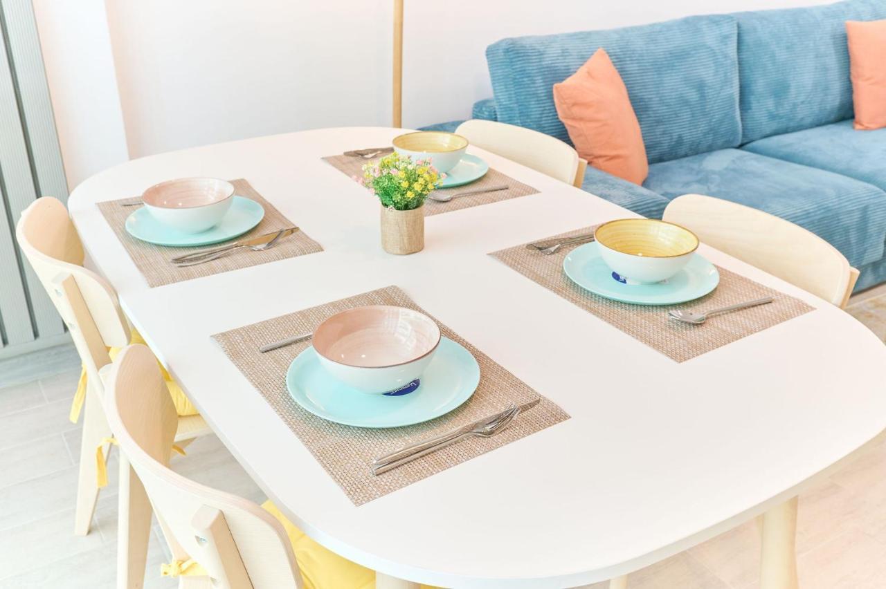 Blacksearama Apartment- Spa, Pools And Parking Mamaia Eksteriør bilde