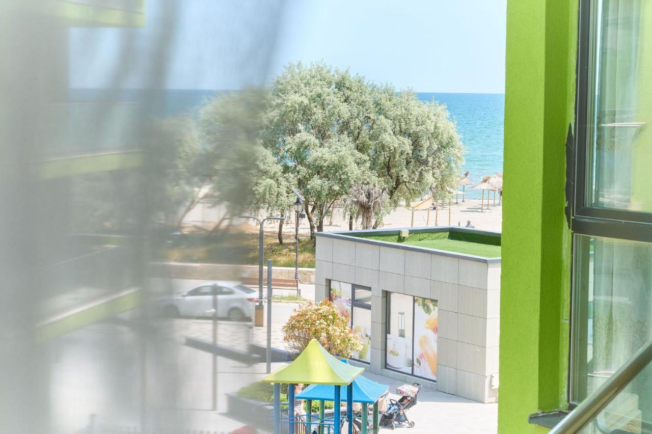 Blacksearama Apartment- Spa, Pools And Parking Mamaia Eksteriør bilde