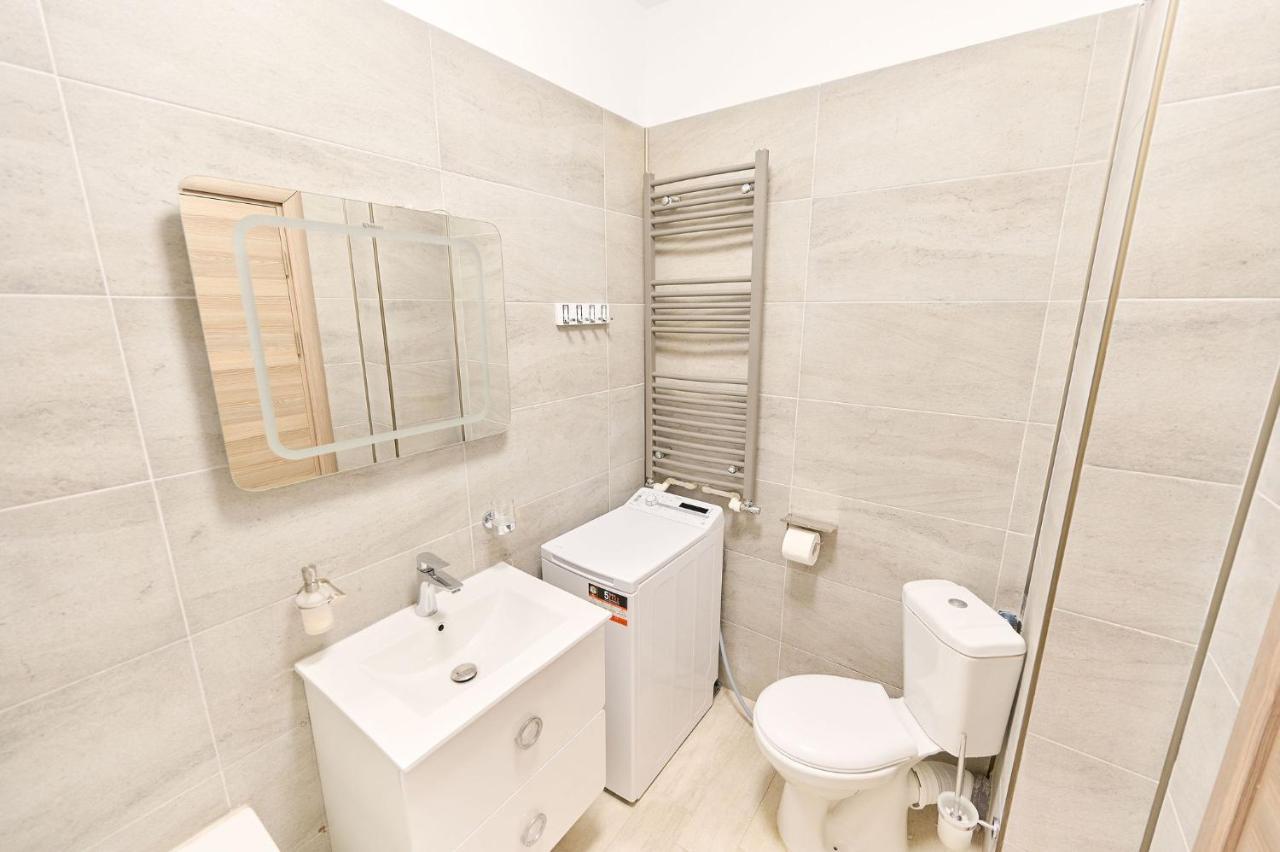 Blacksearama Apartment- Spa, Pools And Parking Mamaia Eksteriør bilde